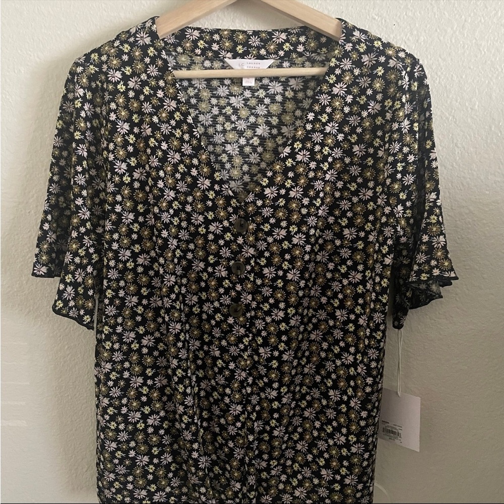 Lauren Conrad Button Front Ruffle Top - Large